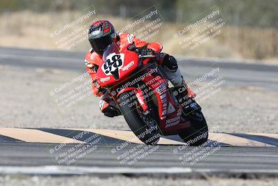 media/Dec-01-2025-Moto Forza (Mon) [[2daa91e15f]]/1-Advanced Group/Session 3 (Turn 3)/